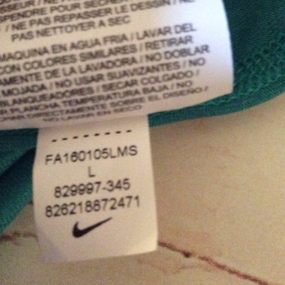 Nike Dri-fit razor back tank - Picture 2 of 5